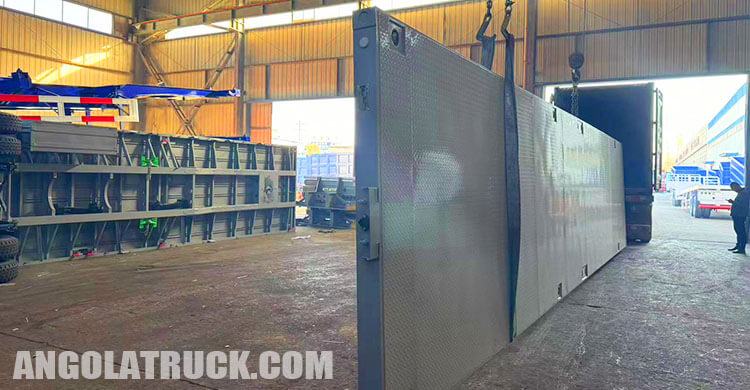3 Axle Flatbed Trailer for Sale in Angola