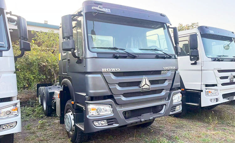 Cnhtc Sinotruk Howo 6x4 Tractor Truck 400hp for Sale in Angola