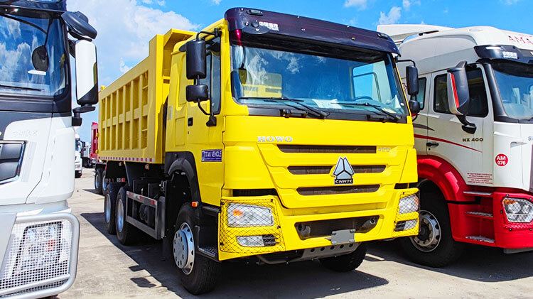 Sinotruk Howo 6x4 Dump Truck for Sale Price in Angola
