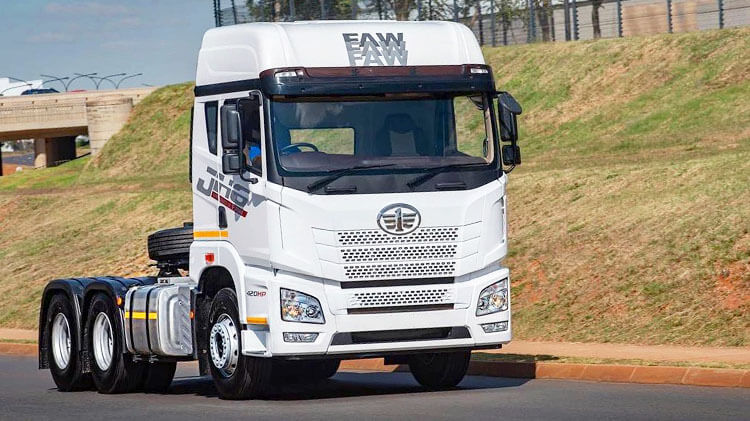 Faw Truck | Faw 420 HP Tractor Head for Sale in Angola
