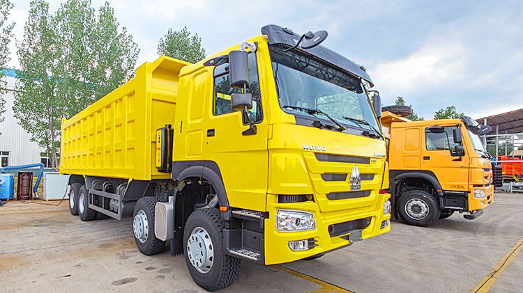 Sinotruk Howo 8x4 Tipper Truck for Sale Price in Angola