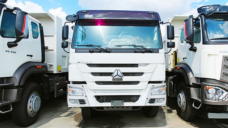Sinotruk Howo 6x4 Tipper Truck Price for Sale in Angola
