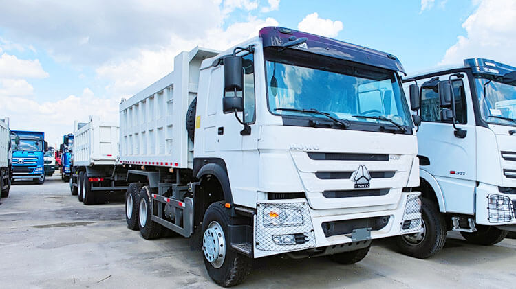 Sinotruk Howo 6x4 Tipper Truck Price for Sale in Angola