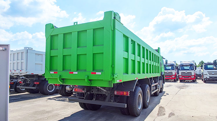 Sinotruk Howo 8x4 Dump Truck 400 HP for Sale Price in Angola