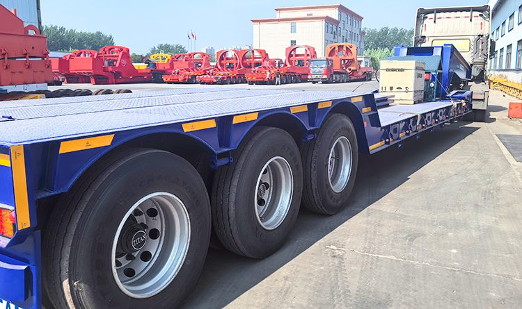 Lowboy Semi Trailer for Sale in Angola