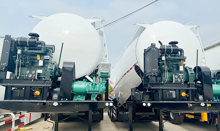 3 Axle Cement Bulker Truck Trailer for Sale in Angola