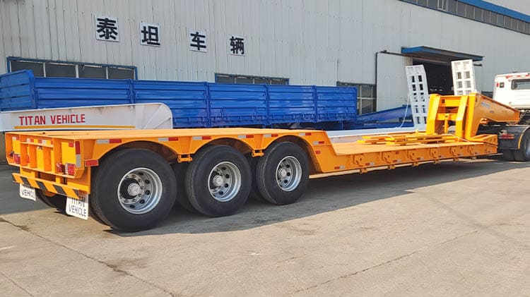 3 Axle Lowboy Trailer for Sale in Angola Luanda