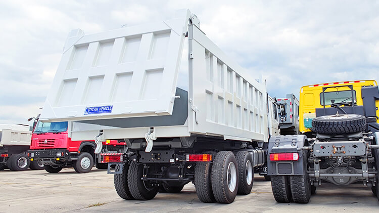 shacman f3000 dump truck in Angola